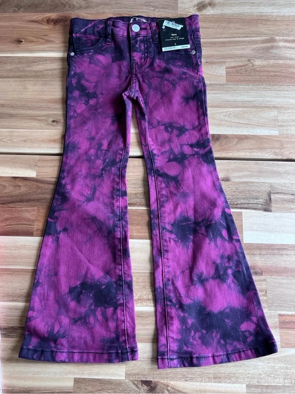 art class girls clothes